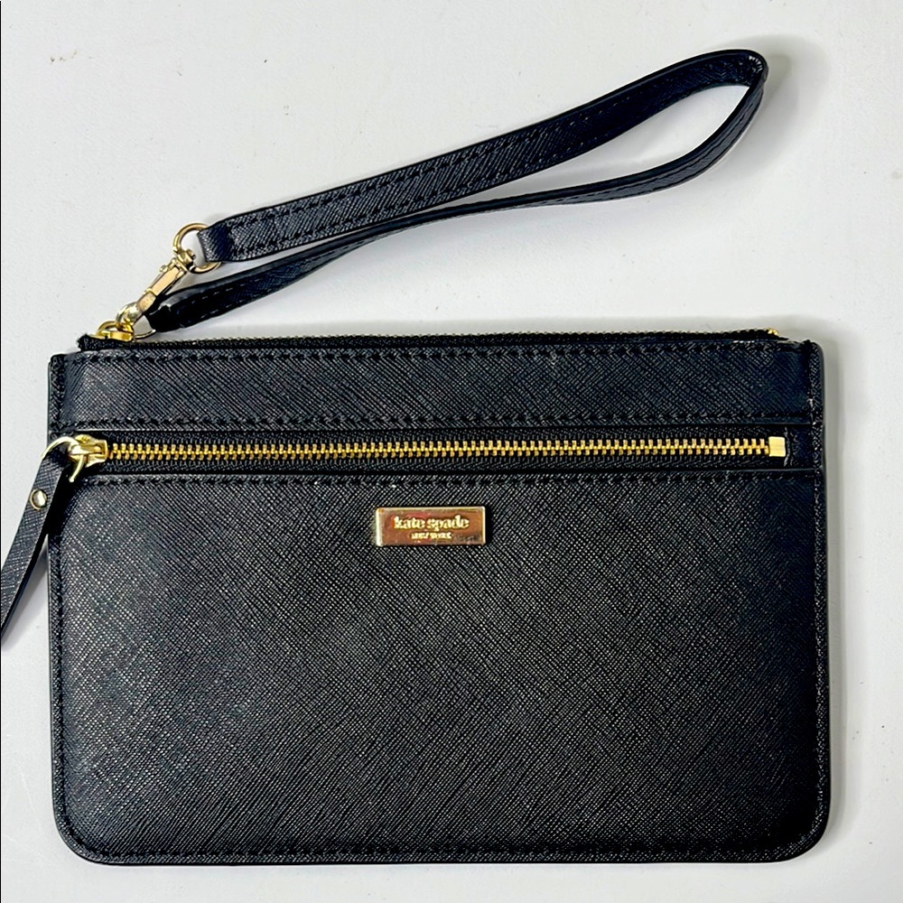 Kate Spade Black 2 Zip Pockets Wristlet 4 CC Slots inside EUC Laurel Way Tinie